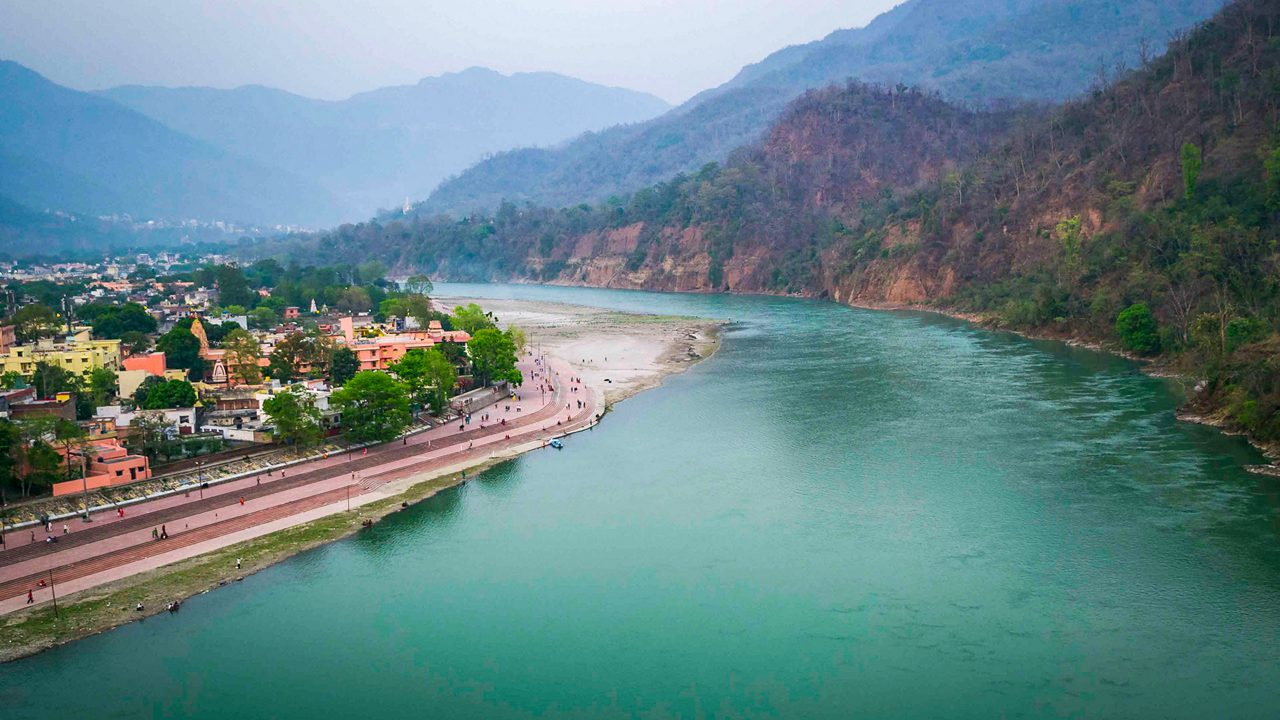 Retreat Centres Near Laxman Jhula