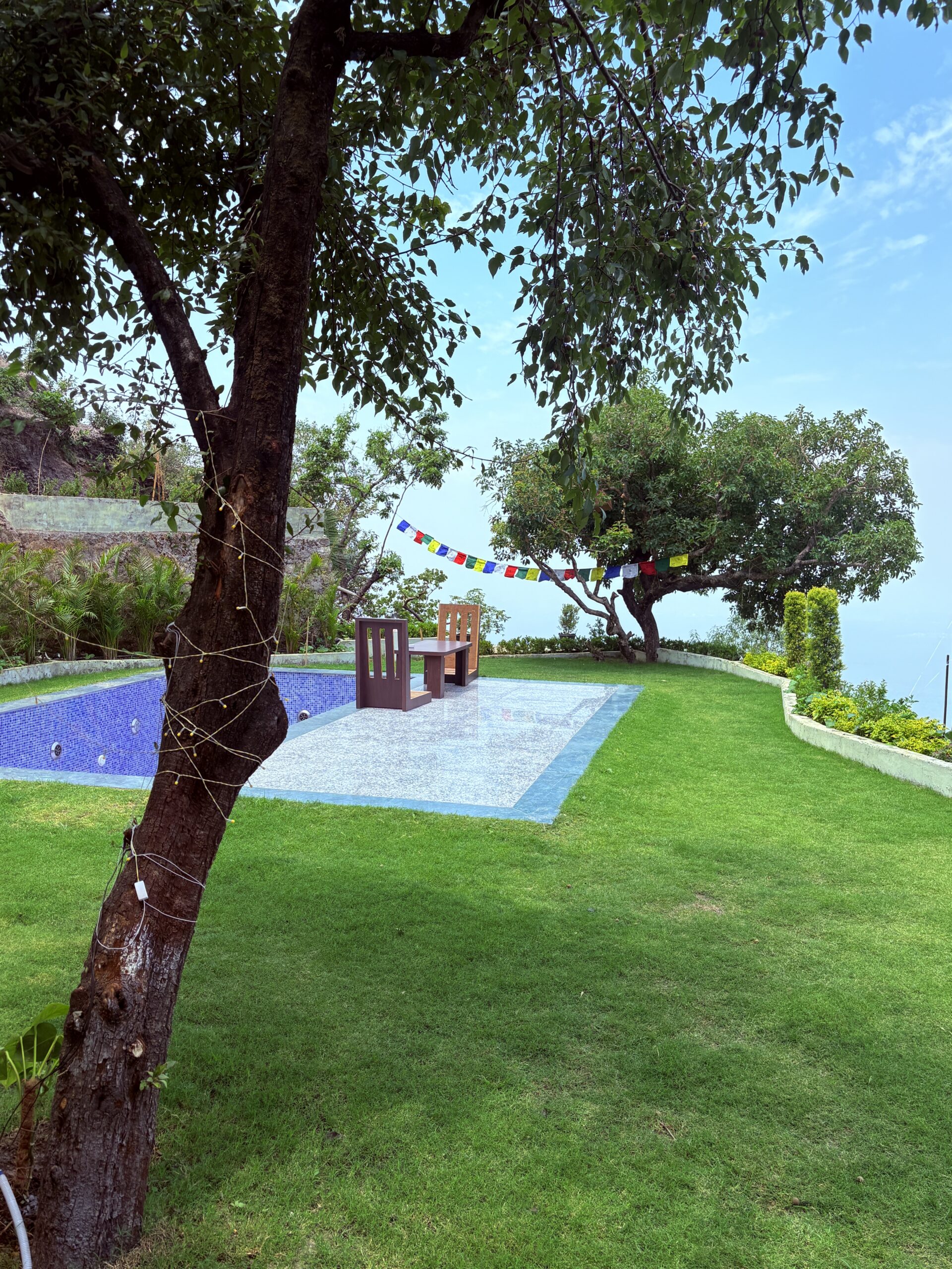 Peaceful Triyambakam yoga retreat setting in the Himalayan region near Rishikesh
